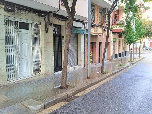 Local Comercial en venta en Nou Barris, Barcelonès