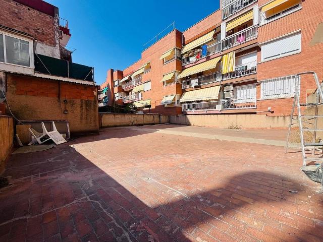 Local Comercial en venta en Sant Josep, l'Hospitalet de Llobregat