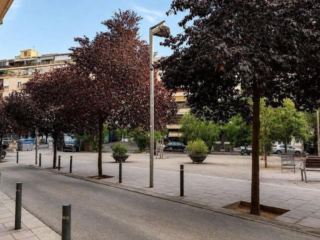 Local Comercial en venta en Nou Barris, Barcelonès