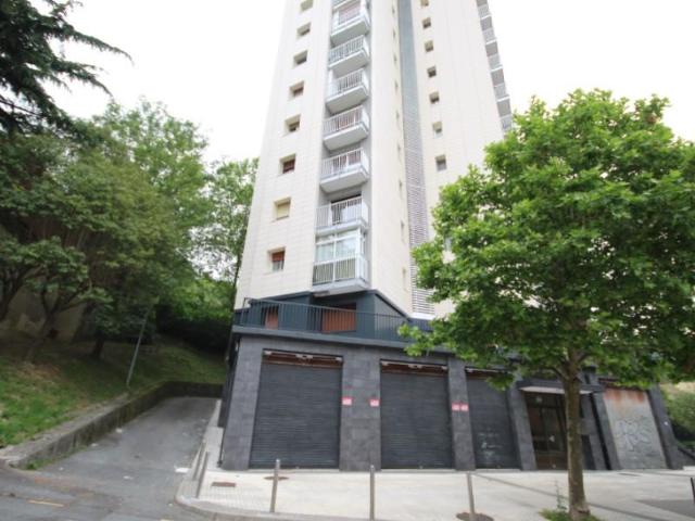 Local Comercial en alquiler en Donostia-san Sebastián, Mirakruz - Bidebieta