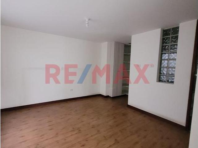 Local Comercial venta en José Luis Bustamante Y Rivero, La Pampilla