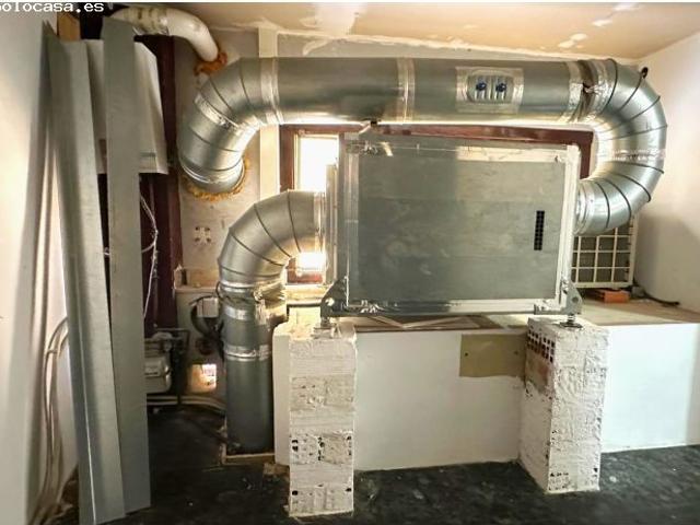 Local Comercial en venta en Valencia De Las Torres, España