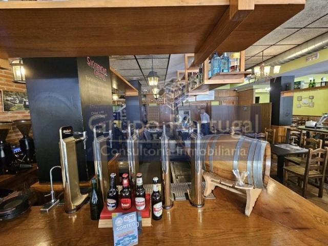 Local Comercial en alquiler en Las Águilas, Madrid