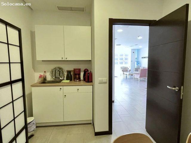 Local Comercial en venta en Divina Pastora, Costa del Sol Occidental