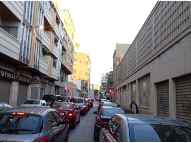 Local Comercial en venta en Barrio Las 300, el Vinalopó Mitjà / El Vinalopó Medio