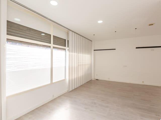 Local Comercial en venta en Rochapea, Iruñerria