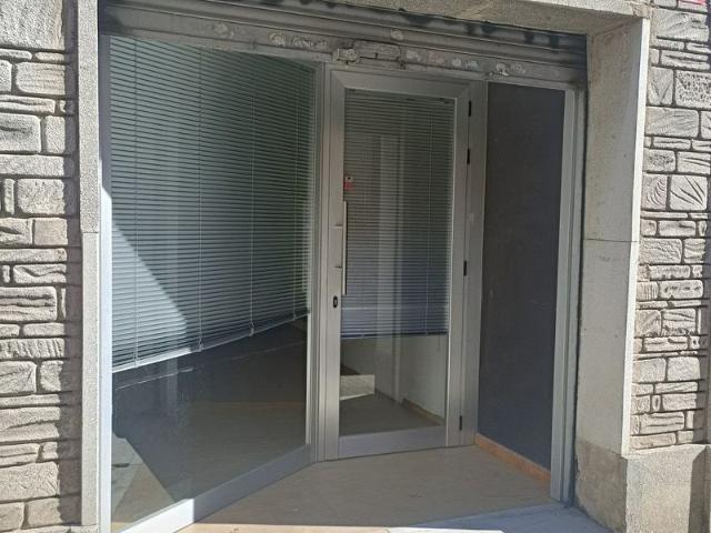 Local Comercial en venta en Horta-Guinardó, Barcelonès