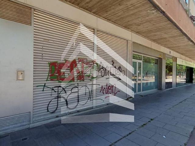 Local Comercial en venta en Zona Esportiva, Vallès Occidental