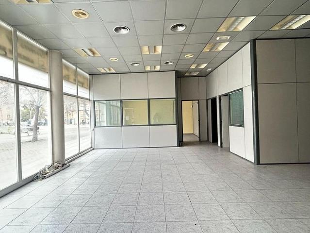 Local Comercial en venta en Barcelona, la Marina de Port