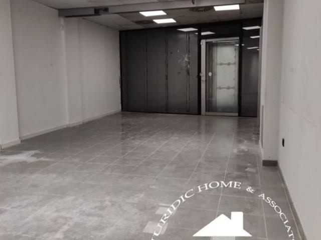Local Comercial en venta en Barcelona, la Verneda i la Pau
