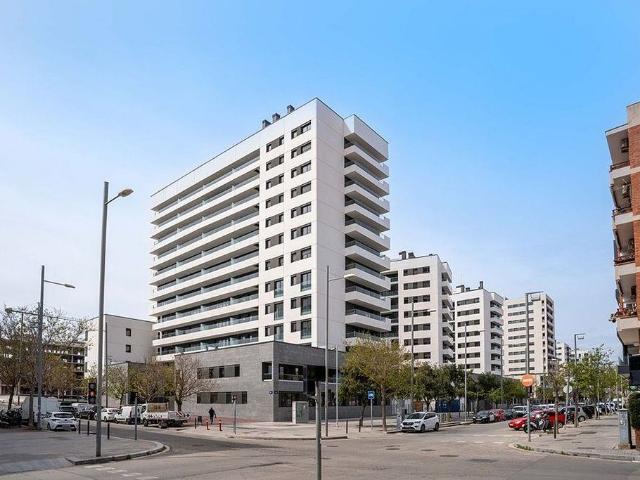 Local Comercial en venta en Districte 5, Barcelonès
