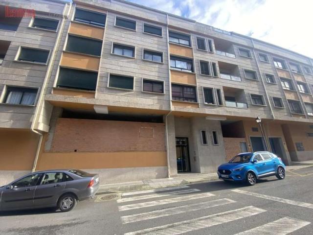 Local Comercial en venta en Ribeira, A Barbanza