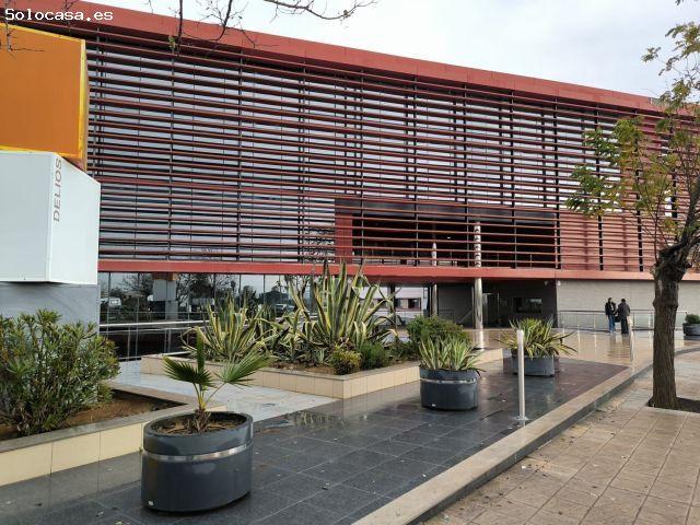 Local Comercial en venta en Salteras, Andalucía