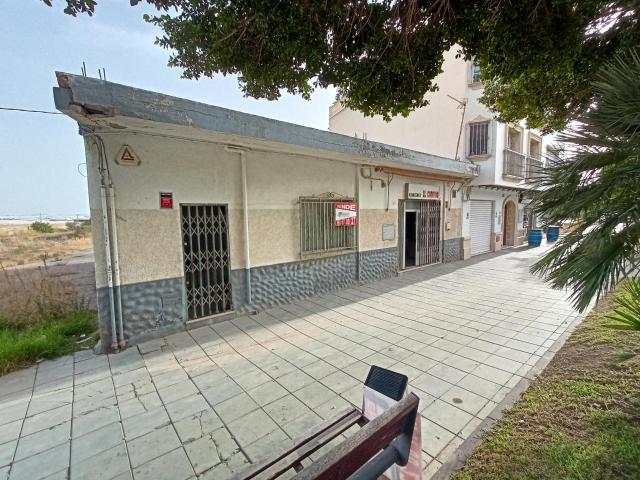 Nave en venta en Santa María del Águila, El Ejido