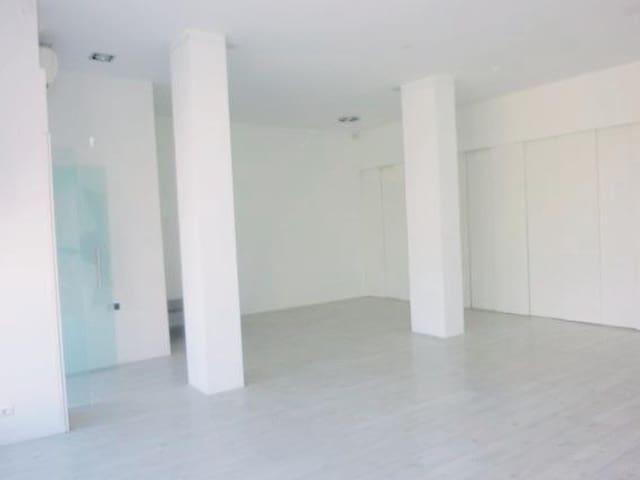Local Comercial en venta en Vélez-málaga, Pueblo Rocío