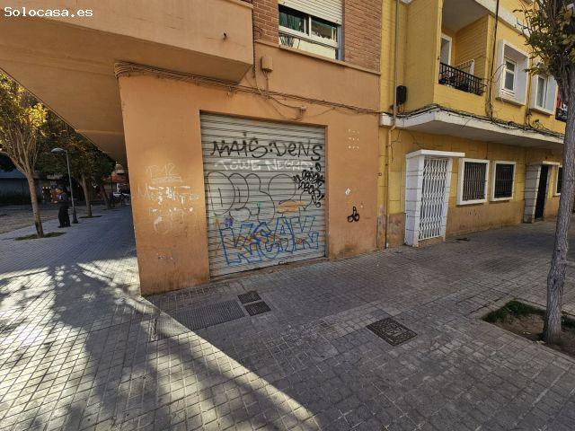 Local Comercial en venta en Valencia De Las Torres, Extremadura