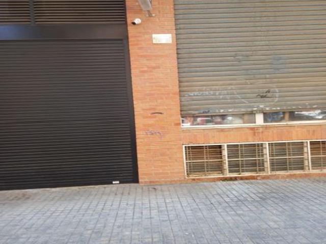 Local Comercial en venta en Valencia De Las Torres, España