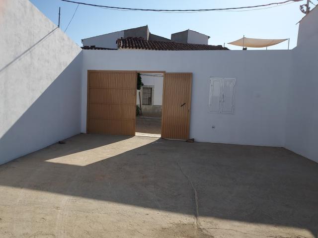 Local Comercial en venta en Valverde De Burguillos, Badajoz