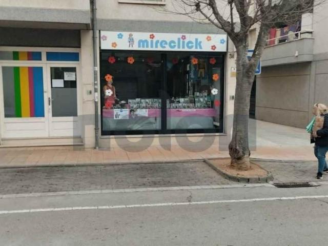Local Comercial en venta en Riudellots De La Selva