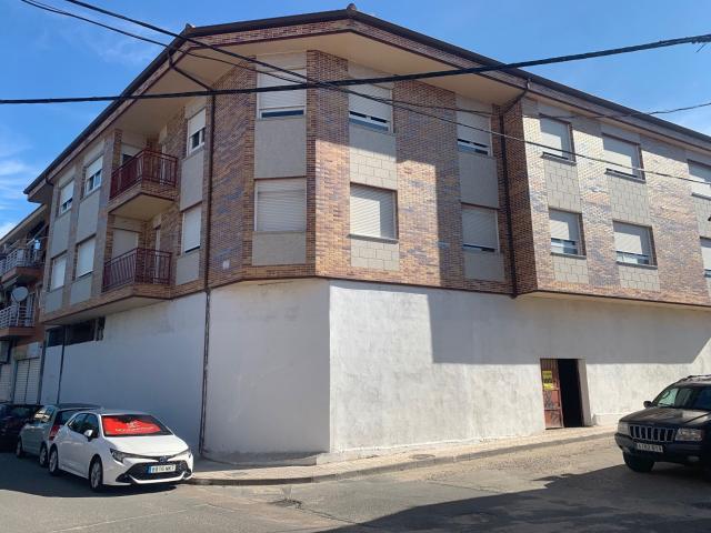 Local Comercial en venta en Sotillo De La Adrada