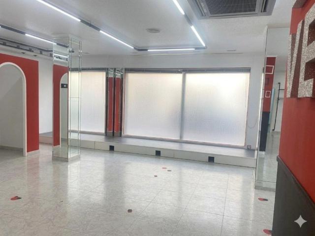 Local Comercial en venta en Barrio Las 300, el Vinalopó Mitjà / El Vinalopó Medio