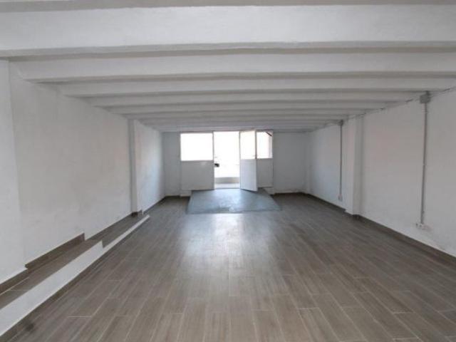 Local Comercial en alquiler en Sant Vicenç Dels Horts, Vila Vella