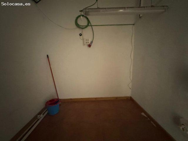 Local Comercial en alquiler en Los Corrales De Buelna, Cantabria