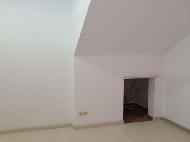 Local Comercial en alquiler en Olesa de Montserrat, Barcelona