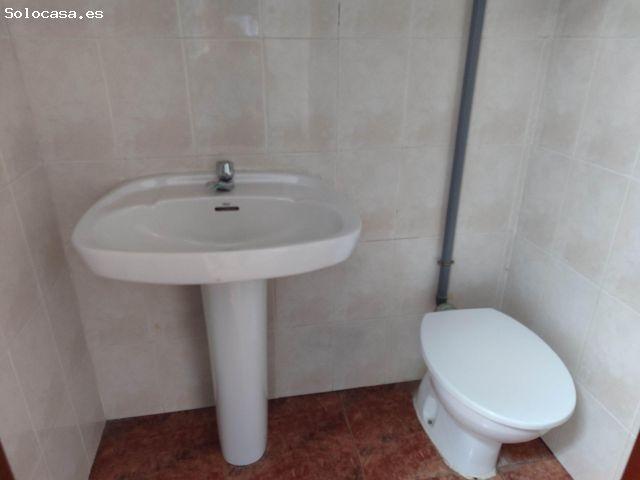 Local Comercial en alquiler en Almansa, Castilla-La Mancha