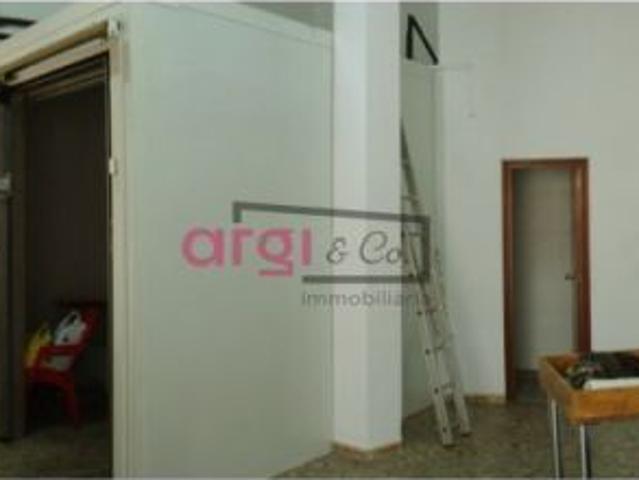 Local Comercial en venta en Viladecans, Baix Llobregat