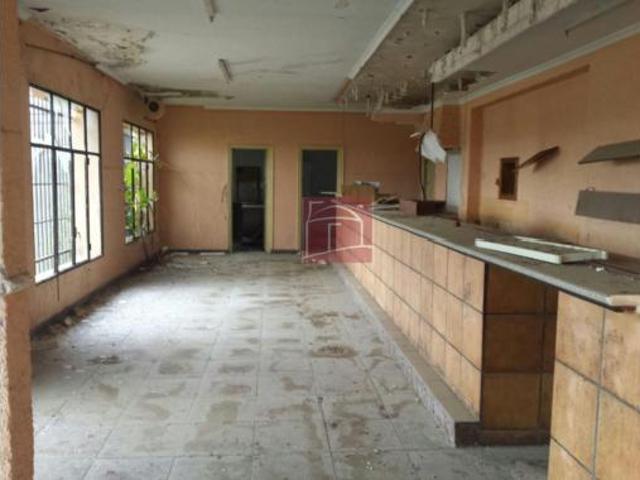 Local Comercial en venta en Almoharín, Cáceres
