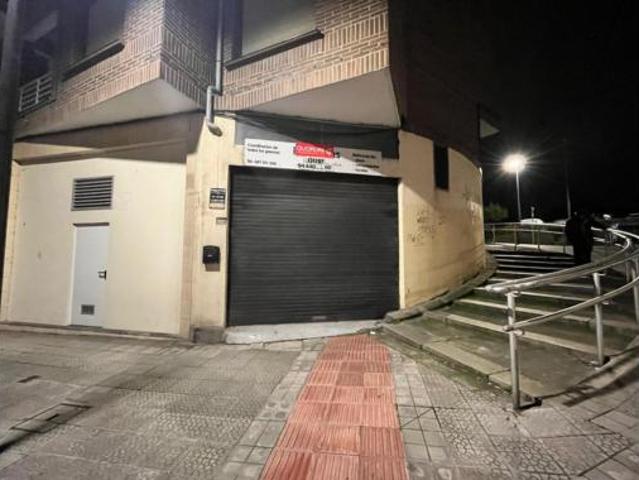 Local Comercial en venta en Urbi, Basauri