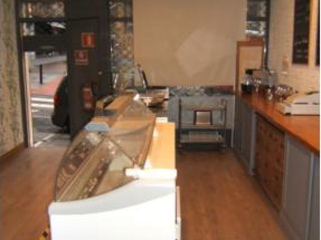 Local Comercial en venta en Urbi, Basauri