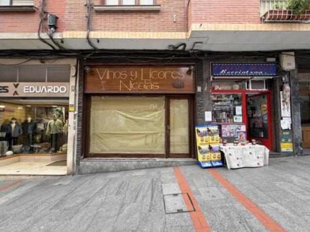 Local Comercial en venta en Urbi, Basauri