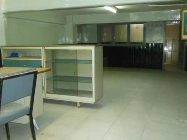 Local Comercial en venta en Barrio de Tiradores, Cuenca
