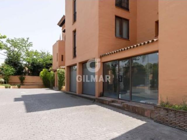 Local Comercial en venta en Jardines de Nueva Atalaya Estepona, Estepona
