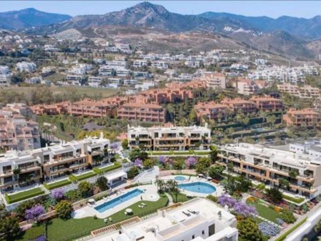 Local Comercial en venta en Real de El Campanario, Estepona