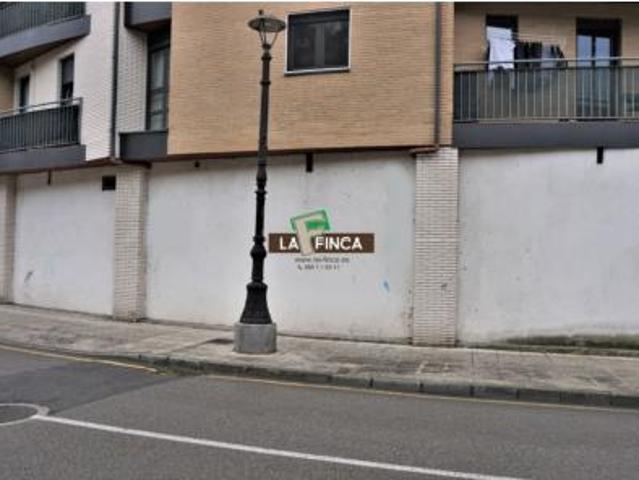 Local Comercial en venta en Llangréu / Langreo