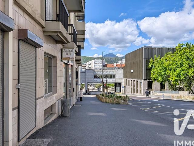 Local Commercial vente à Clermont-Ferrand, Clermont-ferrand