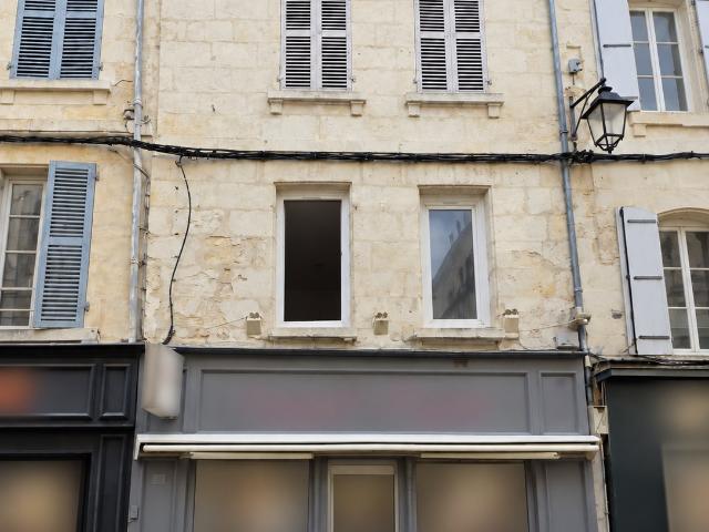 Local Commercial vente à Centre-Ville, Niort