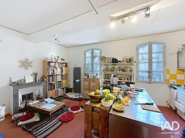Local Commercial vente à Nîmes, Villeneuve-lès-avignon