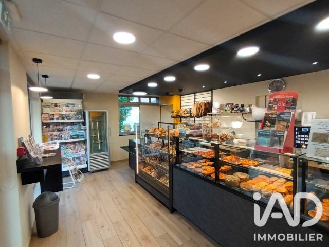 Local Commercial vente à Issoire, Olby