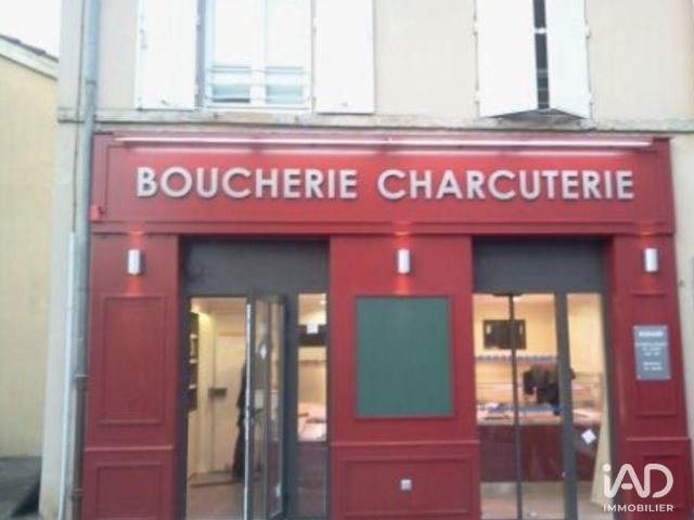 Local Commercial vente à Saint-Gilles, Gard