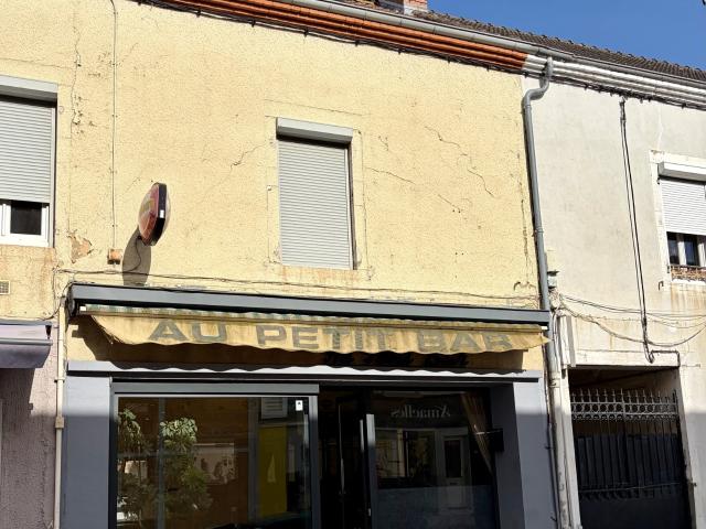 Local Commercial vente à Gueugnon, Saône-et-Loire