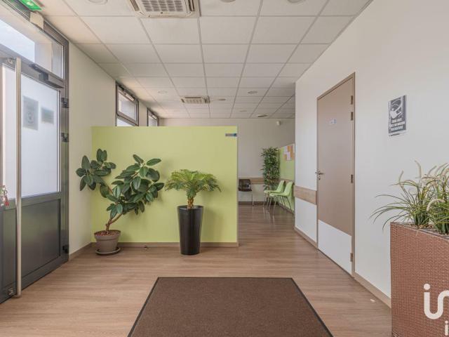 Local Commercial vente à Grenoble, Echirolles
