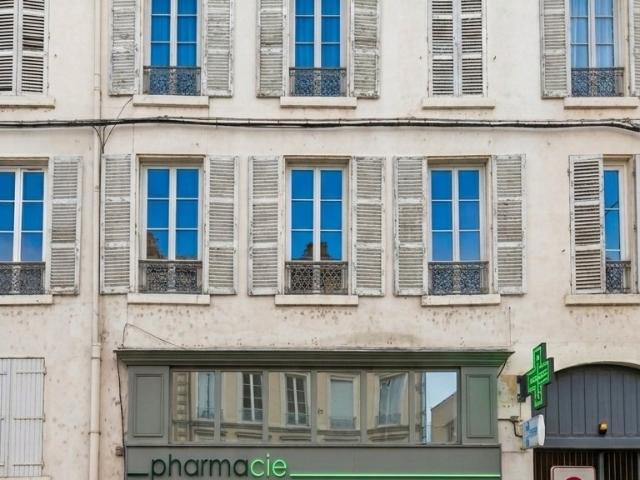 Local Commercial vente à Roanne, Loire