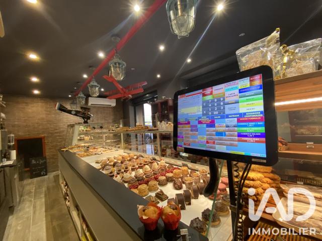 Local Commercial vente à Arrondissement de Toulon, La Londe-les-maures