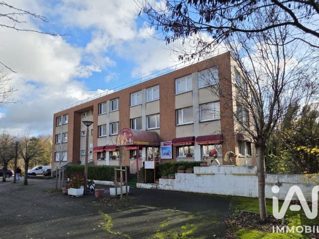 Local Commercial vente à Évry, Petit-bourg