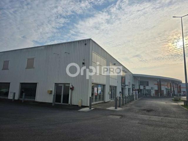 Local Commercial location à Bétheny, Marne