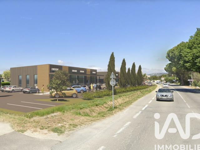 Local Commercial vente à Carpentras, Aubignan